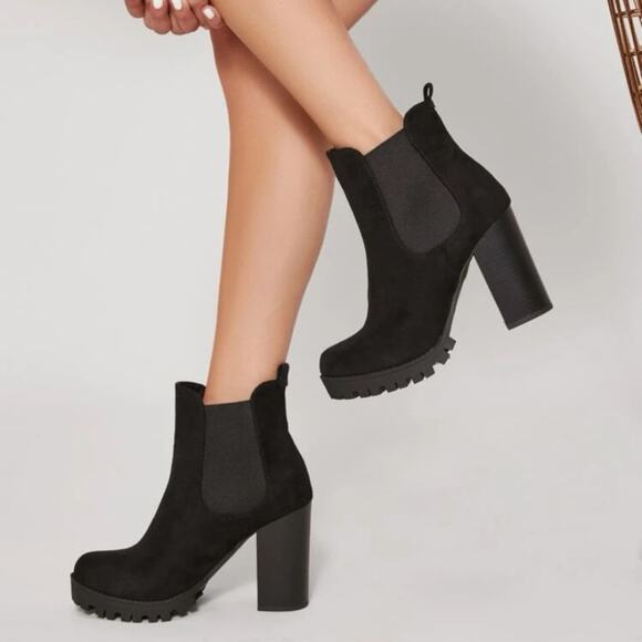 Shein NWT Size 9 Faux Suede Black Chunky Block Heel Chelsea Booties Ankle Boots - Picture 2 of 4
